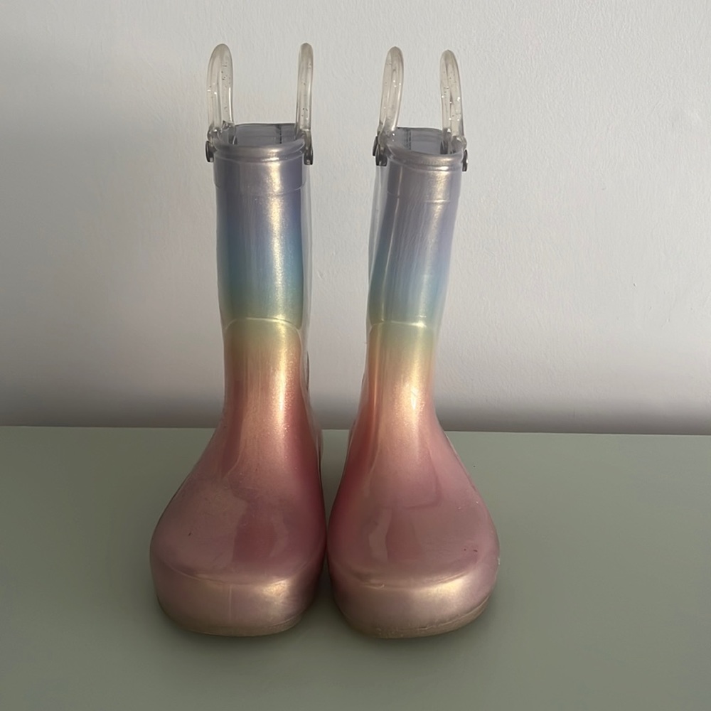 Cat and Jack Rainbow Sparkle Rainboats Size toddler 10